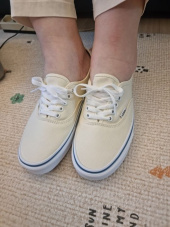 반스(VANS) 어센틱 - (팝 로고) 블랙:클래식 화이트 / VN0A348A2O81 후기