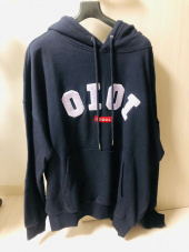 5252 바이 오아이오아이(5252BYOIOI) 2019 SIGNATURE HOODIE_black 후기