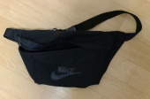 나이키(NIKE) 테크 힙색 블랙 후기