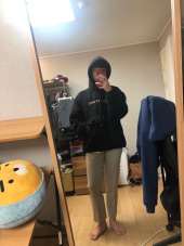 5252 바이 오아이오아이(5252BYOIOI) 5252 POCKET FUR HOODIE_black 후기