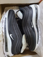 나이키(NIKE) 에어맥스 97 검흰 (921826-001) 후기