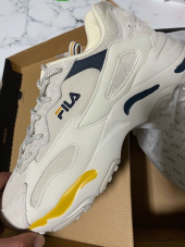 휠라(FILA) 레이트레이서(1RM01153D444) 후기