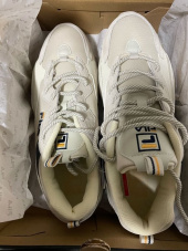 휠라(FILA) 레이트레이서(1RM01153D444) 후기