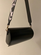 뮤트뮤즈(MUTEMUSE) CHAMBER Bag (Ink) 후기