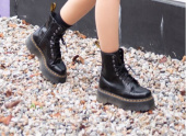 닥터마틴(DR.MARTENS) 제이든 블랙 폴리시드 스무스 15265001 후기