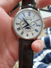 스콜피온(SCORPION) Multi Moonphase 프리미엄 가죽/메탈시계 SP3324 후기