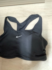 나이키(NIKE) 스우시 스포츠브라 BV3637-010 후기