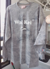 와이케이(WAIKEI) 로고 타이다이 롱슬리브 베이지 후기