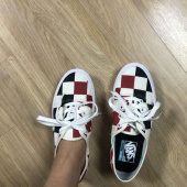 반스(VANS) 컴피쿠시 어센틱 - (하프 빅 체커)블랙:레드 / VN0A3WM7WW71 후기