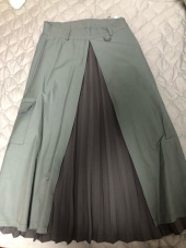 하이버넷(HYBERNAT) HIDDEN PLEATS SKIRT-GRAY 후기