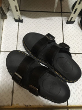 닥터마틴(DR.MARTENS) 마일즈 블랙 슬리퍼 23523001 후기