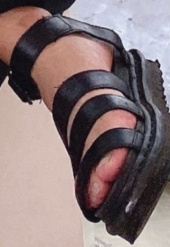 닥터마틴(DR.MARTENS) 블레어 블랙 브란도 샌들 24191001 후기