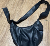 쓰리노크스(THREE KNOCKS) POKET MINI SLING_BK 후기