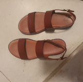 핏플랍(FITFLOP) 바라 샌들 꼬냑 후기