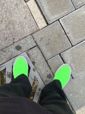 반스(VANS) 클래식 슬립온 - (네온) 그린 게코:트루 화이트 / VN0A4U38WT51 후기