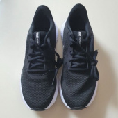 나이키(NIKE) 우먼스 레볼루션 5 런닝 운동화 (BQ3207-002) 후기