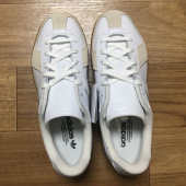 아디다스(ADIDAS) BW 독일군 스니커즈 - 화이트 / BZ0579 후기