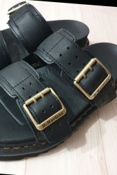 닥터마틴(DR.MARTENS) 마일즈 2 블랙 25559001 후기