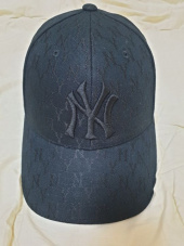 엠엘비(MLB) 클래식 자카드 모노그램 자카드 스트럭쳐 볼캡 NY (BEIGE) 후기