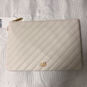 랩(LAP) 사선 퀼팅 클러치 AL2AB475 후기
