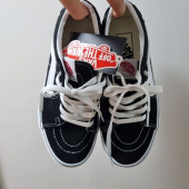 반스(VANS) 스케이트 로우 - 클래식 화이트:네이비 / VN0A4UUK24I1 후기
