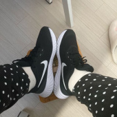나이키(NIKE) 레볼루션5 GS 운동화 BQ5671-003 후기