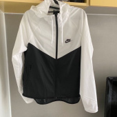 나이키(NIKE) 우먼스 윈드러너 재킷 BV3939-101 후기