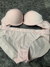 게스언더웨어(GUESS UNDERWEAR) 핑크 베이직 아웃밴드 브라 팬티 세트 후기