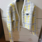 5252 바이 오아이오아이(5252BYOIOI) CHECK BOUCLE KNIT CROP CARDIGAN_yellow 후기