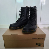 닥터마틴(DR.MARTENS) 1490 10홀 블랙 버지니아 / 22524001 후기