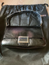 레이브(RAIVE) Wrinkle Leather Luke Bag in Olive_VX0AG0850 후기