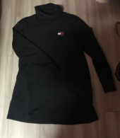 타미진스(TOMMY JEANS) 면혼방 박시핏 뱃지 목넥 원피스 T32A7WOP072WT4 BDS 후기