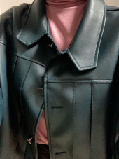 트립르센스(TRIP LE SENS) UNISEX PINTUCK SYNTHETIC LEATHER BLOUSON_GREEN 후기