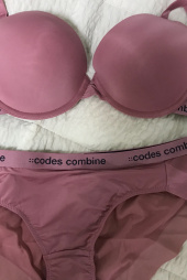 코데즈컴바인 이너웨어(CODES COMBINE INNERWEAR) 아웃밴드 솔리드 인디핑크 브라 팬티 세트 후기