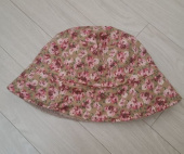 위캔더스(WKNDRS) FLORAL REVERSIBLE HAT (BEIGE) 후기