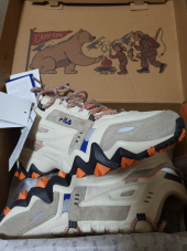 아웃도어 프로덕츠(OUTDOOR PRODUCTS) 휠라 콜라보 오크몬트 TRODP X FILA 20 SHOES(BEIGE) 후기