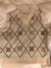 러브이즈트루(LUV IS TRUE) DT BUTTERFLY KNIT VEST(BEIGE) 후기