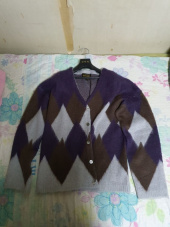 아웃스탠딩(OUTSTANDING) 20F/W MOHAIR ARGYLE CARDIGAN_BROWN 후기