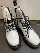 닥터마틴(DR.MARTENS) 제이든 화이트 폴리시드 스무스 / 15265100 후기