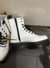 닥터마틴(DR.MARTENS) 제이든 화이트 폴리시드 스무스 / 15265100 후기