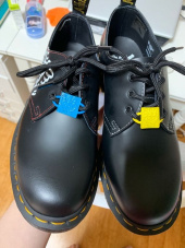 닥터마틴(DR.MARTENS) 1461 3홀 키스해링 블랙 스무스 / 26834001 후기