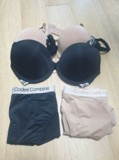 코데즈컴바인 이너웨어(CODES COMBINE INNERWEAR) 컬러로고 화이트밴드 그레이 브라 팬티 세트 후기