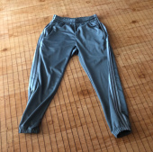 아디다스(ADIDAS) 로고 트레이닝 팬츠 - 블랙 / H37070 후기
