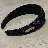 큐리티(CURETTY) C GLITTER TWEED HAIR BAND_BLACK 후기