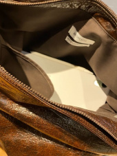 아모멘토(AMOMENTO) TYVEK SMALL BAG - BROWN 후기