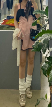 오드원아웃(ODDONEOUT) Heart buckle prill one-piece_SKY 후기