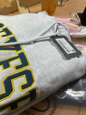 예스아이씨(YESEYESEE) Arch Logo Hoodie Yellow 후기