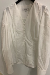루에브르(LOEUVRE) Puff Sleeve Blouse SW1SB116-01 후기