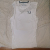언더아머(UNDERARMOUR) 히트기어 아머 컴프레션 슬리브리스 1361522-100 후기