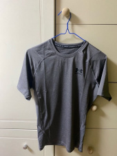 언더아머(UNDERARMOUR) 히트기어 아머 컴프레션 반팔 1361518-090 후기